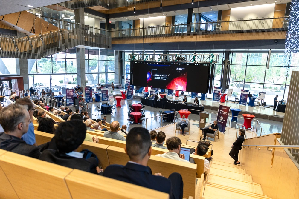 The crowd fills out at I-Squared 2025.