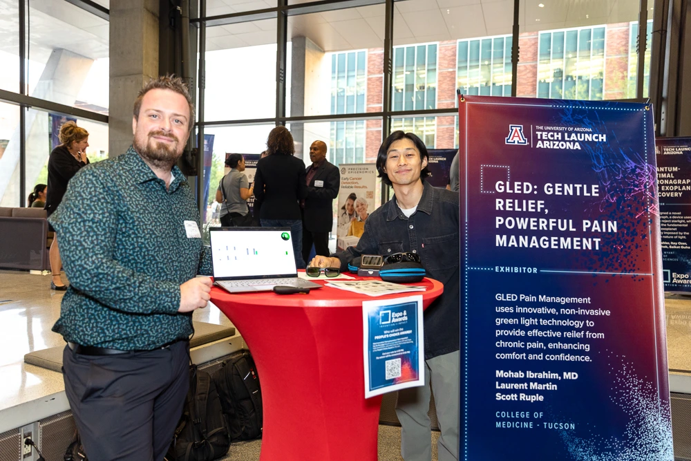 The VerdiTX team presents their pain relief solution.